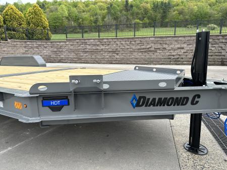 New Diamond C 20' Hydraulic Dampening Tilt with Hydraulic Jack (HDT 207)