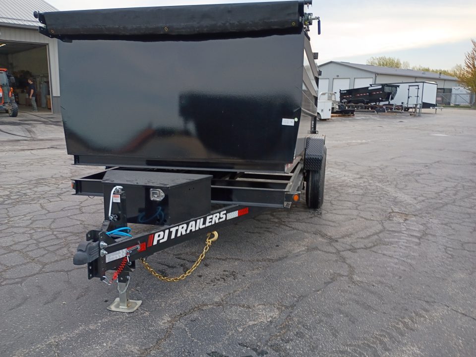 New 2026 PJ Trailers D7142-SW04