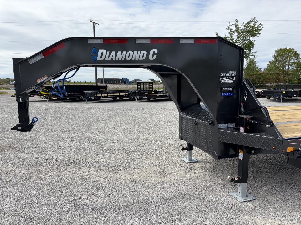 New 2026 Diamond C Trailers FMAX210L32X102HDT (32' X 102") 25K Hydraulic Dove Tail Flatbed Trailer