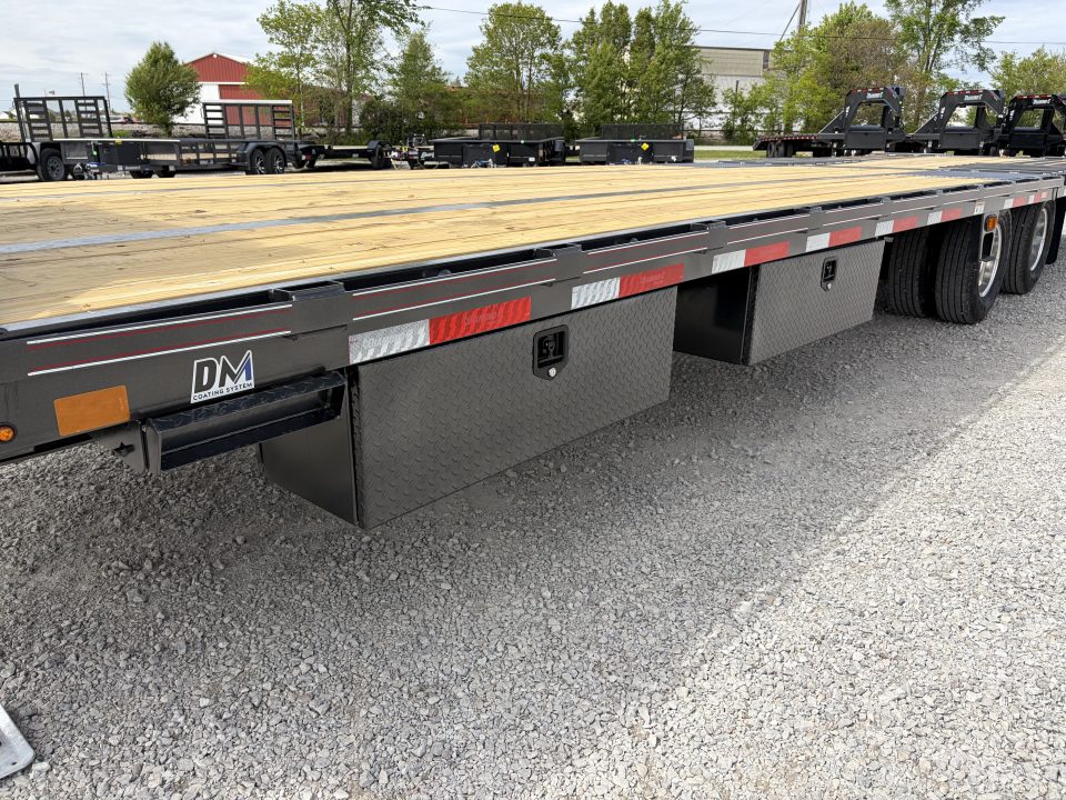 New 2026 Diamond C Trailers FMAX210L32X102HDT (32' X 102") 25K Hydraulic Dove Tail Flatbed Trailer