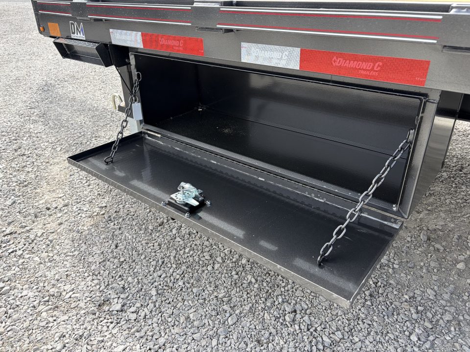 New 2026 Diamond C Trailers FMAX210L32X102HDT (32' X 102") 25K Hydraulic Dove Tail Flatbed Trailer