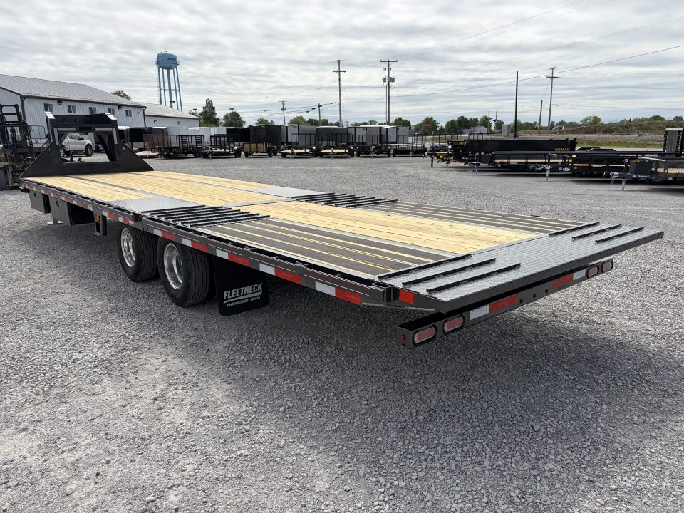 New 2026 Diamond C Trailers FMAX210L32X102HDT (32' X 102") 25K Hydraulic Dove Tail Flatbed Trailer