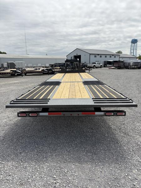 New 2026 Diamond C Trailers FMAX210L32X102HDT (32' X 102") 25K Hydraulic Dove Tail Flatbed Trailer