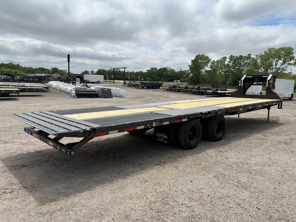 New 2027 MAXX-D YDX 102X32 Flatbed Trailer Hyd Dovetail