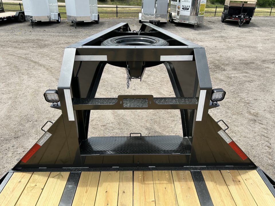 New 2027 MAXX-D YDX 102X32 Flatbed Trailer Hyd Dovetail