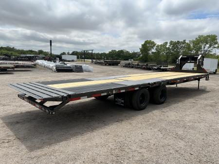 New 2027 MAXX-D YDX 102X32 Flatbed Trailer Hyd Dovetail