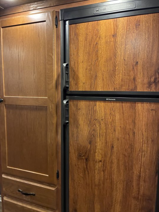 Used 2016 Lakota 4H 15'LQ with Rear Kitchen Horse Trailer