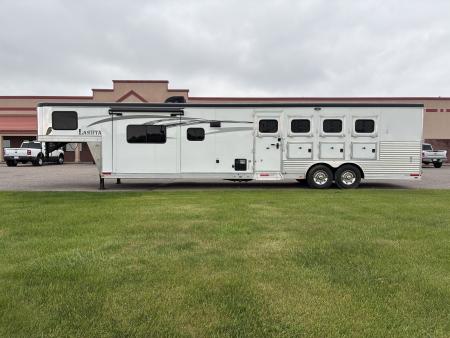 Used 2016 Lakota 4H 15'LQ with Rear Kitchen Horse Trailer