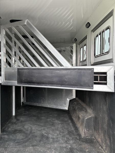 Used 2016 Lakota 4H 15'LQ with Rear Kitchen Horse Trailer