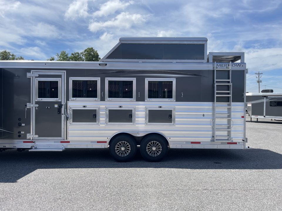 New 2026 Merhow Trailers 8416-A RWS- SIDE LOAD Horse Trailer