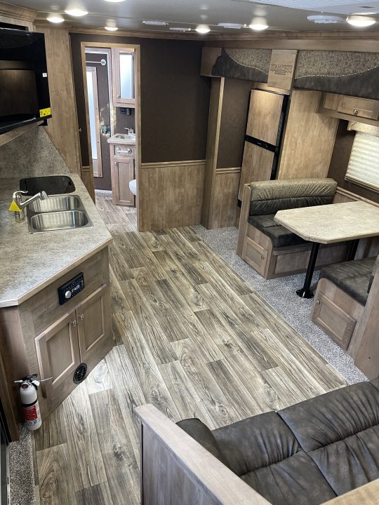 New 2026 Merhow Trailers 8416-A RWS- SIDE LOAD Horse Trailer