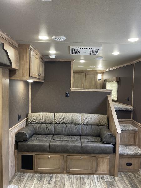 New 2026 Merhow Trailers 8416-A RWS- SIDE LOAD Horse Trailer