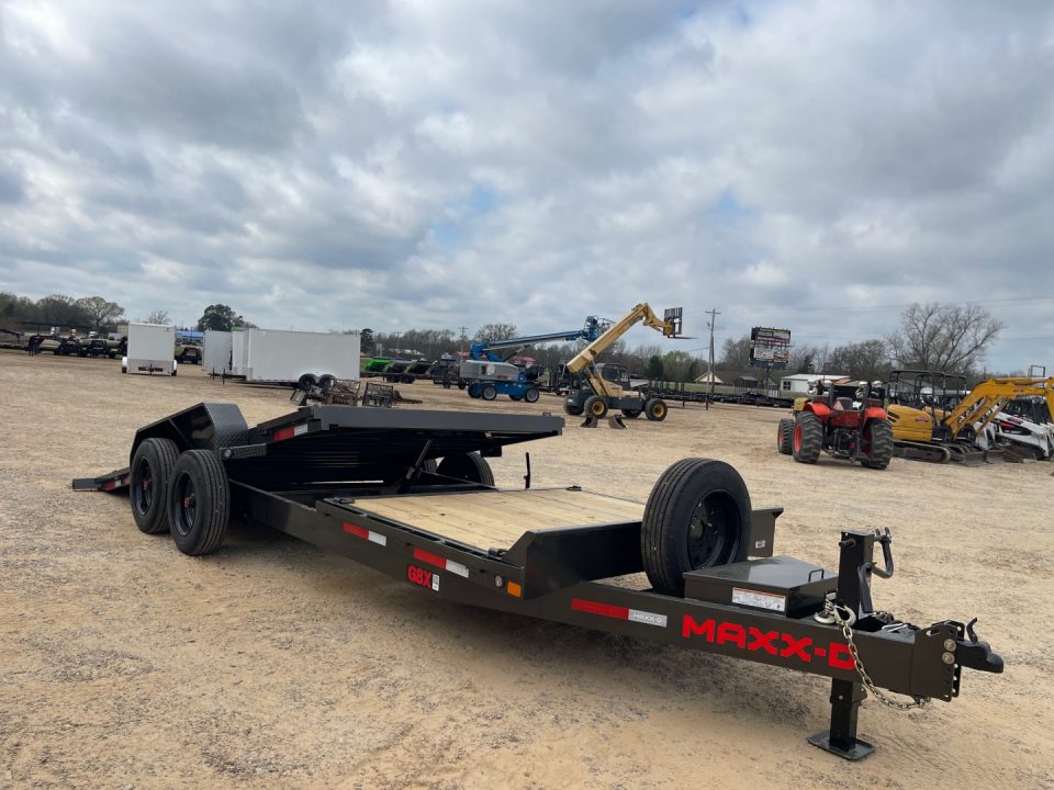 New 2026 MAXX-D G8B2283 Tilt Trailer