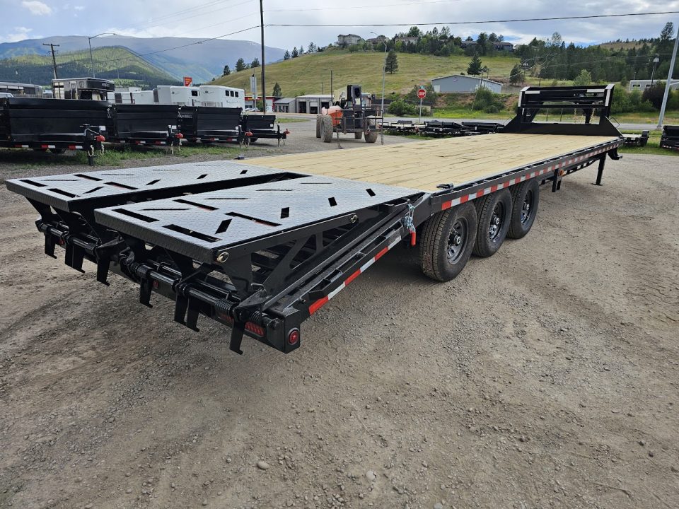 New 2026 Iron Bull 30' 21k Deckover Gooseneck Trailer