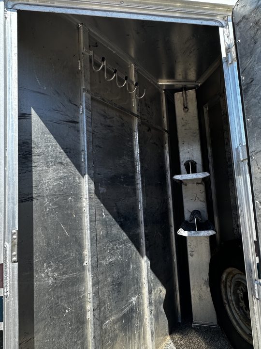 Used 2000 4-Star Trailers 2H Custom Stock Stalls BP Horse Trailer