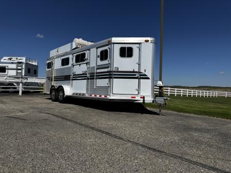 Used 2000 4-Star Trailers 2H Custom Stock Stalls BP Horse Trailer