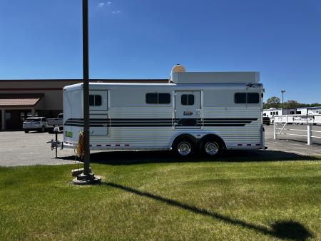 Used 2000 4-Star Trailers 2H Custom Stock Stalls BP Horse Trailer