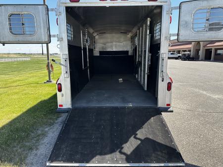Used 2000 4-Star Trailers 2H Custom Stock Stalls BP Horse Trailer