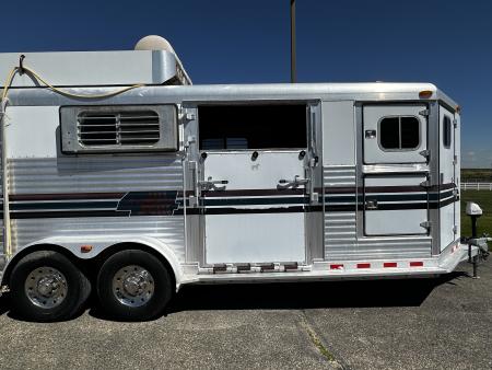 Used 2000 4-Star Trailers 2H Custom Stock Stalls BP Horse Trailer