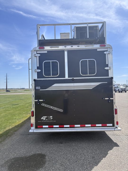 Used 2020 4-Star Trailers 3H 14'LQ with Mid-Tack/Mudroom Horse Trailer