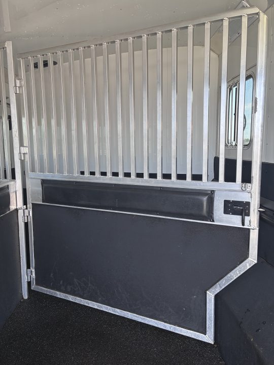 Used 2020 4-Star Trailers 3H 14'LQ with Mid-Tack/Mudroom Horse Trailer