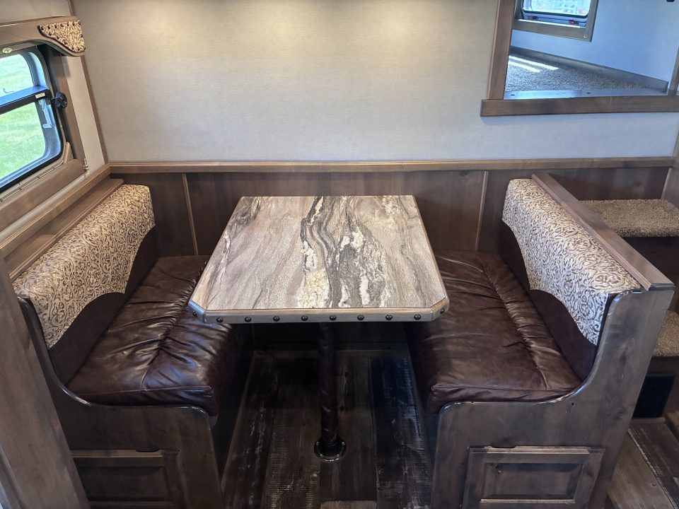 Used 2020 4-Star Trailers 3H 14'LQ with Mid-Tack/Mudroom Horse Trailer