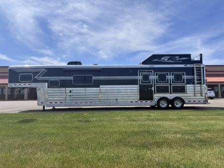 Used 2020 4-Star Trailers 3H 14'LQ with Mid-Tack/Mudroom Horse Trailer