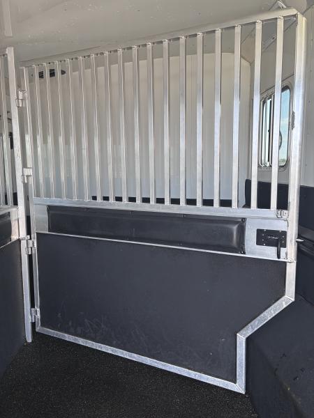 Used 2020 4-Star Trailers 3H 14'LQ with Mid-Tack/Mudroom Horse Trailer