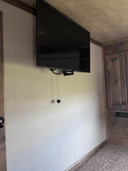 Used 2020 4-Star Trailers 3H 14'LQ with Mid-Tack/Mudroom Horse Trailer