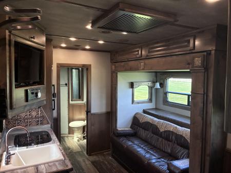 Used 2020 4-Star Trailers 3H 14'LQ with Mid-Tack/Mudroom Horse Trailer