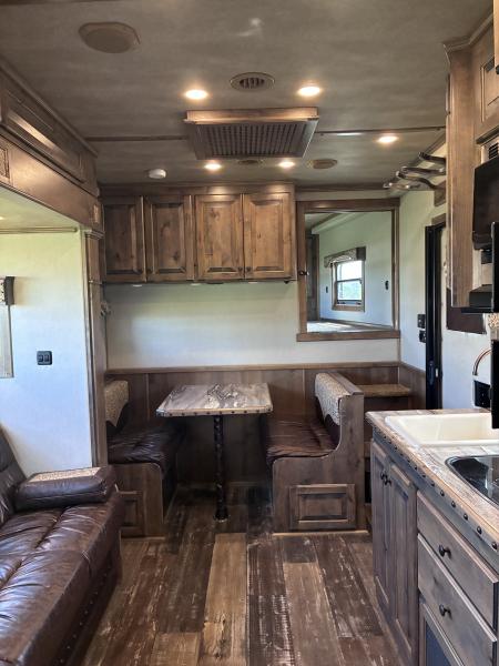 Used 2020 4-Star Trailers 3H 14'LQ with Mid-Tack/Mudroom Horse Trailer