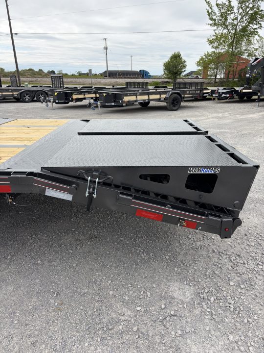 New 2026 Diamond C Trailers FMAX210L32X102MR (27' + 5' X 102") 25K Max Ramp Flatbed Trailer