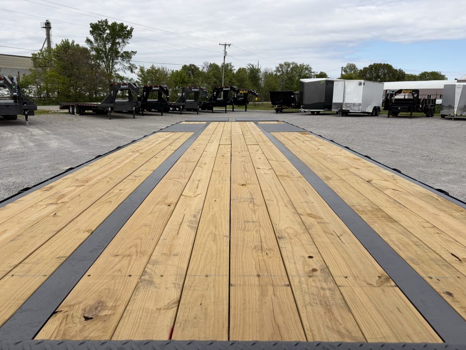 New 2026 Diamond C Trailers FMAX210L32X102MR (27' + 5' X 102") 25K Max Ramp Flatbed Trailer
