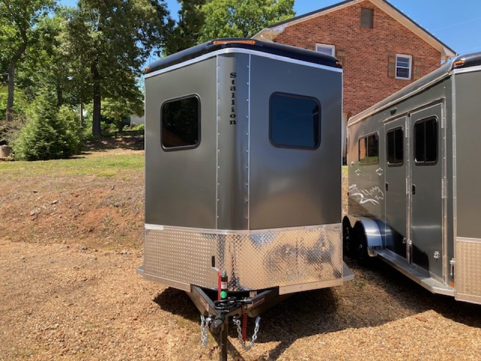 New Homesteader 214FB 2 Horse Direct Load Warmblood Horse Trailer