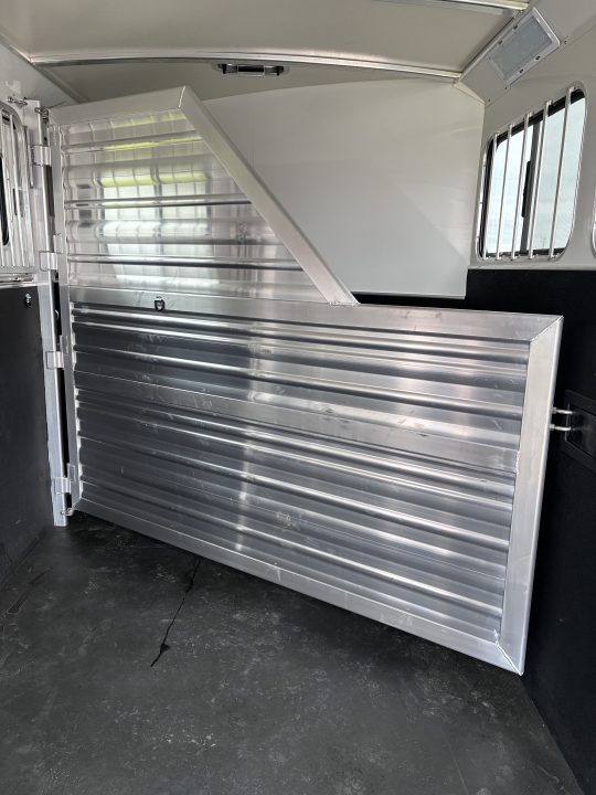 New 2027 Cimarron Trailers 3 Horse Gooseneck Horse Trailer