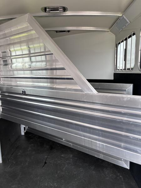 New 2027 Cimarron Trailers 3 Horse Gooseneck Horse Trailer
