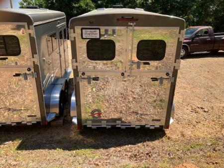 New Homesteader 214FB 2 Horse Direct Load Warmblood Horse Trailer