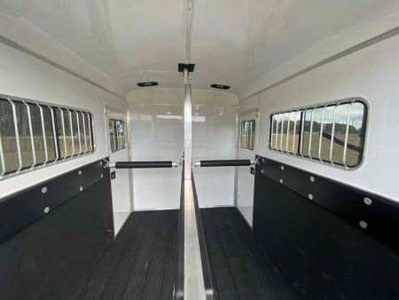 New Homesteader 214FB 2 Horse Direct Load Warmblood Horse Trailer