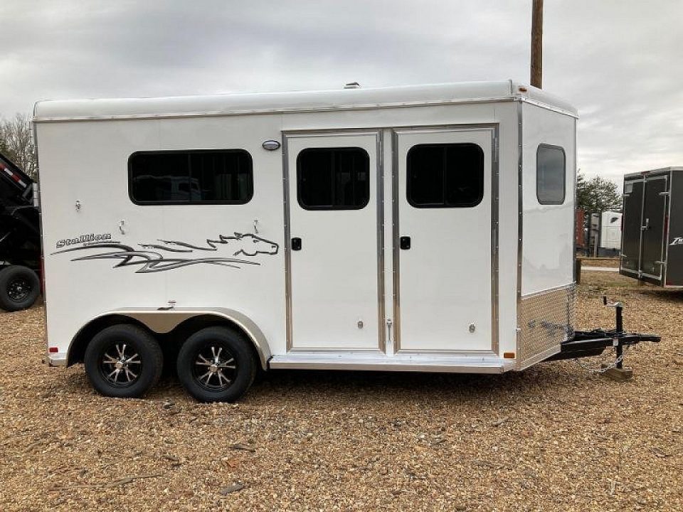 New Homesteader 214FB 2 Horse Direct Load Warmblood Horse Trailer