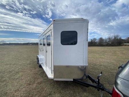 New Homesteader 214FB 2 Horse Direct Load Warmblood Horse Trailer