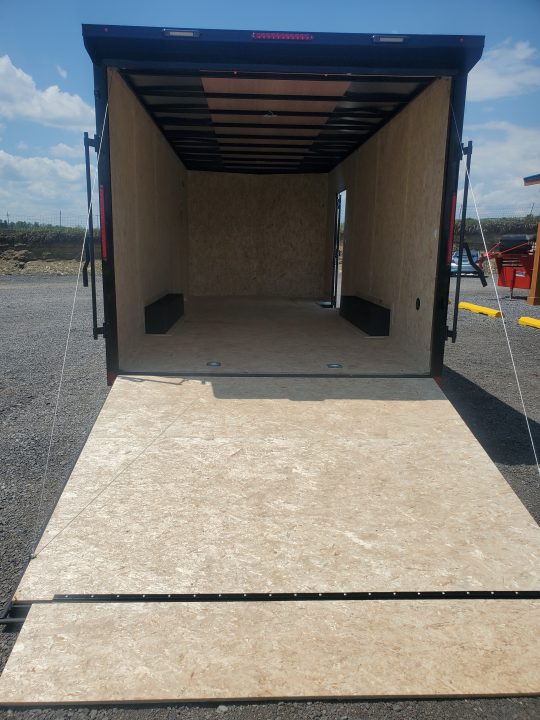 New 2026 Look Trailers ST-DLX Enclosed Trailer / 9900 GVWR / 8.5'x20'
