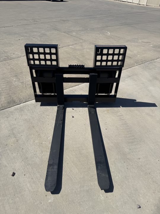 New 2026 Jenkins Iron and Steel Pallet Forks Attachment