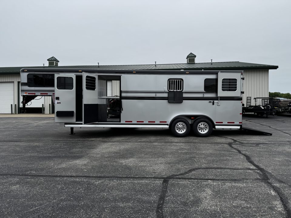 New 2026 Hawk Elite 2 + 1 Gooseneck Horse Trailer w/ Side Unload