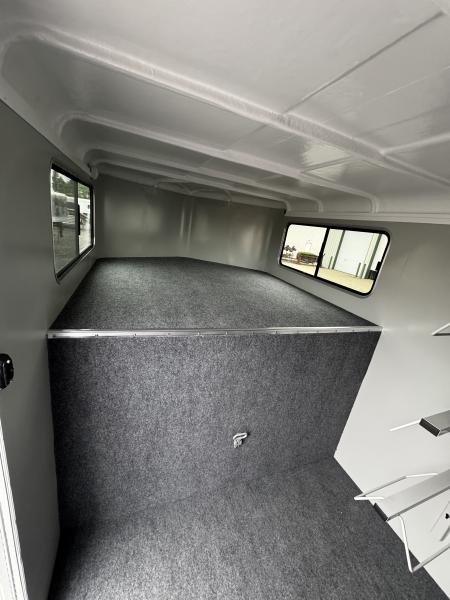 New 2026 Hawk Elite 2 + 1 Gooseneck Horse Trailer w/ Side Unload