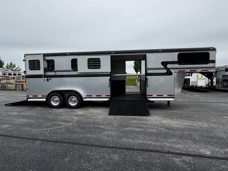 New 2026 Hawk Elite 2 + 1 Gooseneck Horse Trailer w/ Side Unload