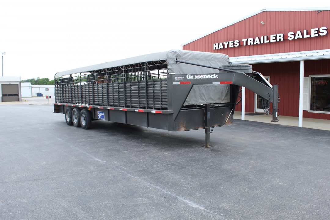Used 2022 Gooseneck Trailer MFG 32 FOOT Stock / Stock Combo Trailer