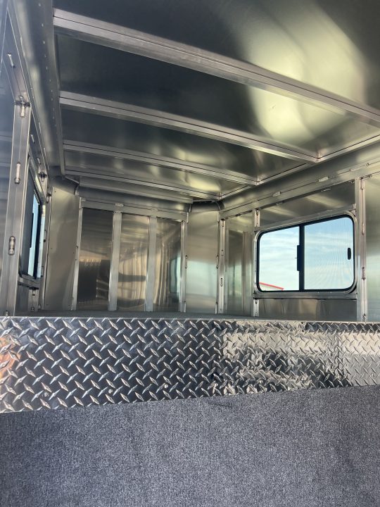 New 2027 Sundowner 6 Horse Gooseneck Horse Trailer