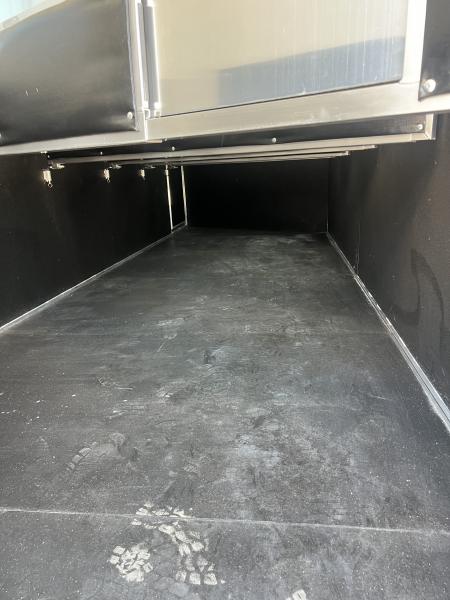 New 2027 Sundowner 6 Horse Gooseneck Horse Trailer