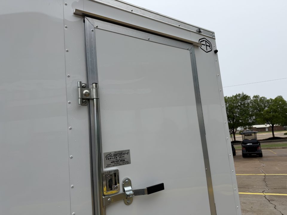 New #097258 2027 FOREST RIVER TA2 6 X 12 TANDEM AXLE 7K ENCLOSED W/ REAR DOUBLE DOORS