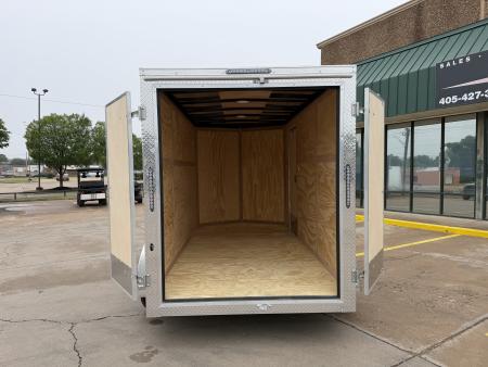 New #097258 2027 FOREST RIVER TA2 6 X 12 TANDEM AXLE 7K ENCLOSED W/ REAR DOUBLE DOORS